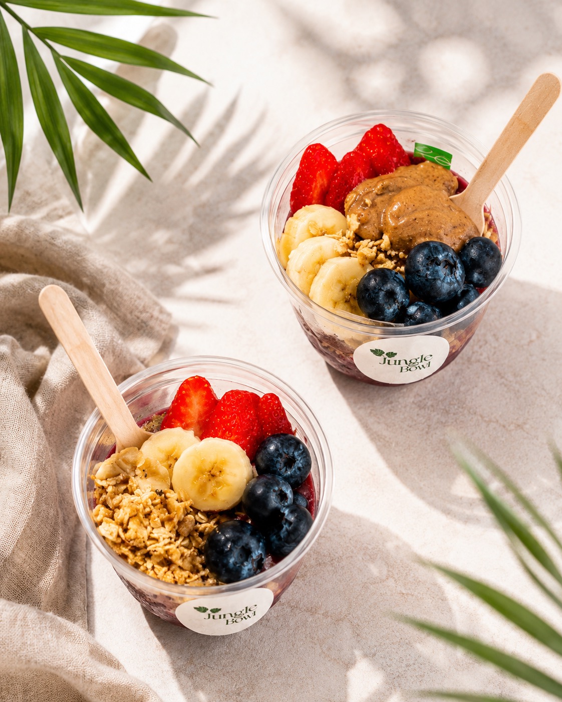 Açaí bowl with fresh fruit